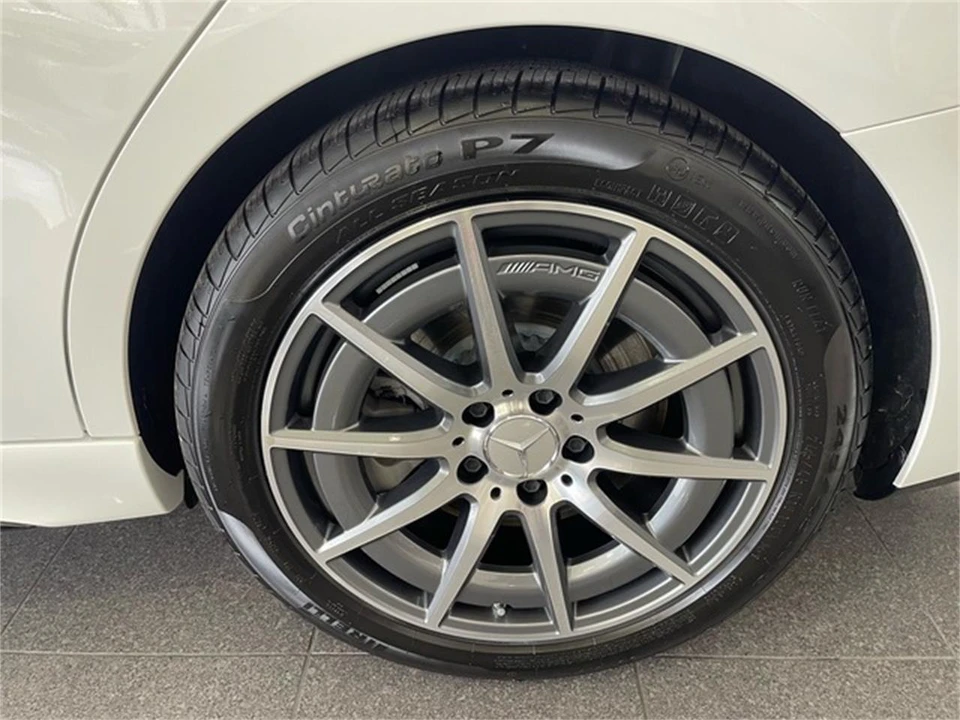 2026 Mercedes-Benz AMG GT - Image 24 of 31