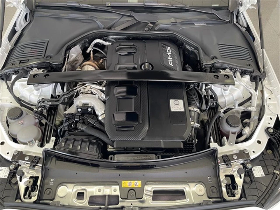 2026 Mercedes-Benz AMG GT - Image 20 of 31