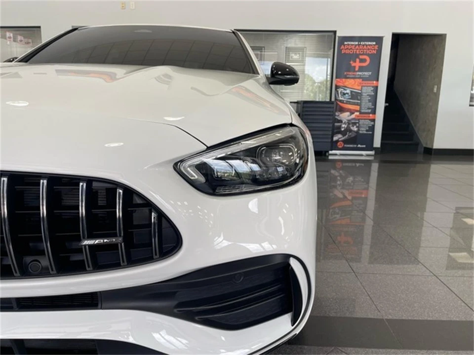 2026 Mercedes-Benz AMG GT - Image 10 of 31