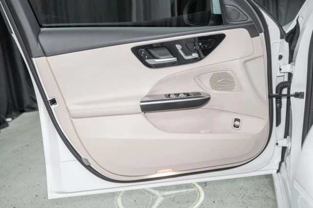 2026 Mercedes-Benz W206 C-Class - Image 10 of 12