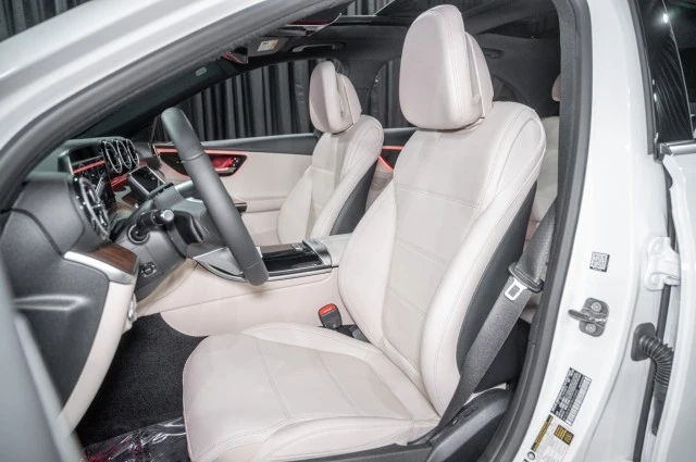 2026 Mercedes-Benz W206 C-Class - Image 11 of 12