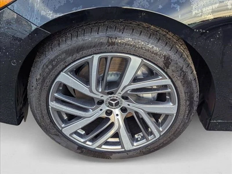 2026 Mercedes-Benz W214 E-Class - Image 9 of 16