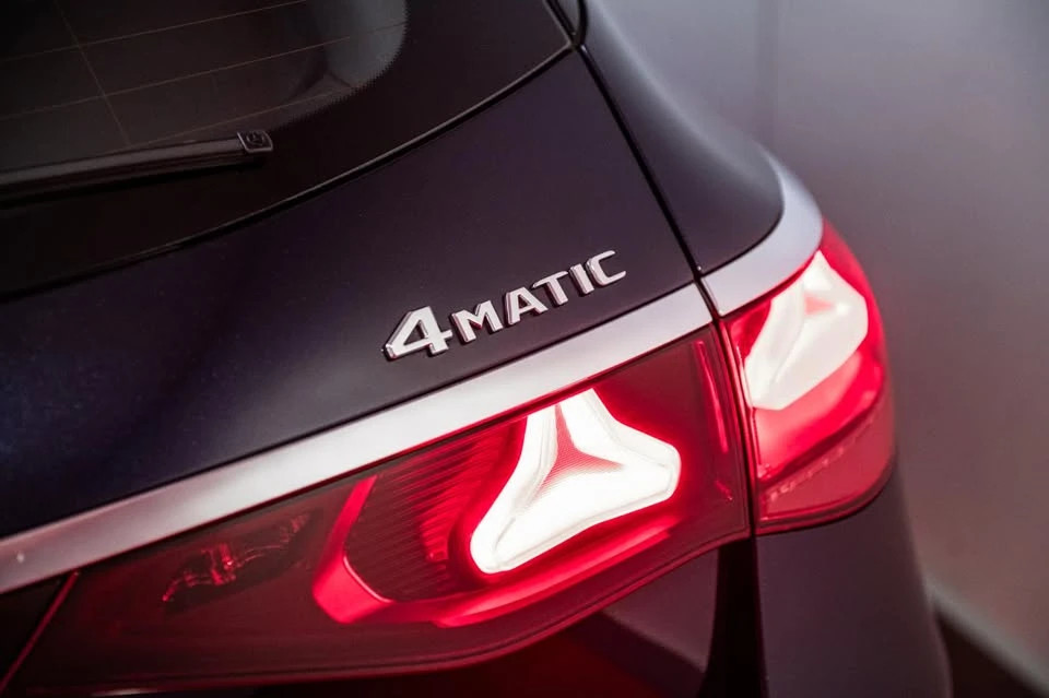 2026 Mercedes-Benz W214 E-Class - Image 9 of 10