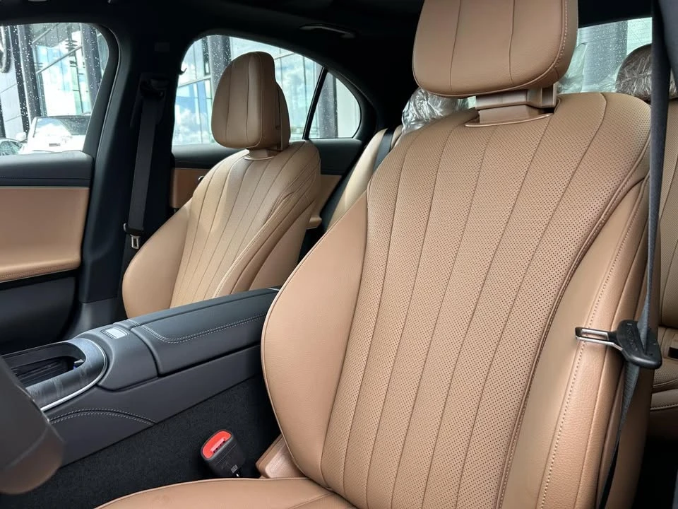2026 Mercedes-Benz W214 E-Class - Image 10 of 17