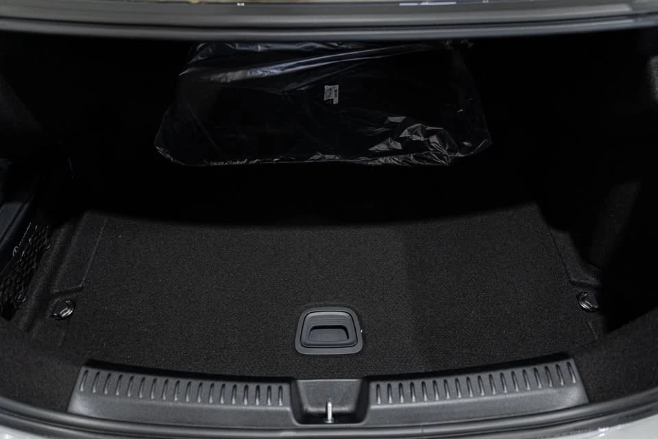 2026 Mercedes-Benz W214 E-Class - Image 6 of 20