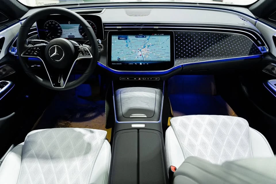 2026 Mercedes-Benz W214 E-Class - Image 17 of 20