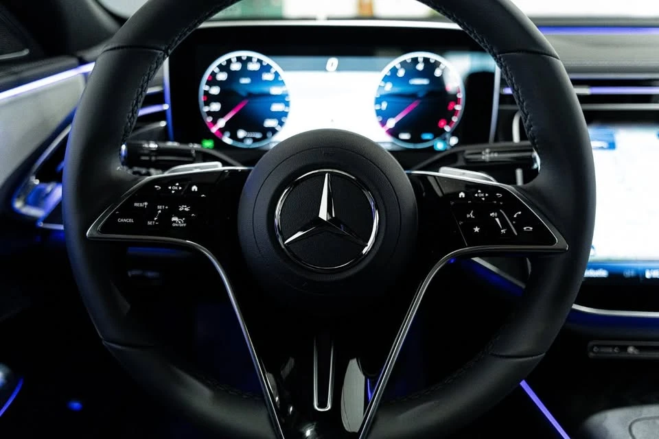 2026 Mercedes-Benz W214 E-Class - Image 10 of 20