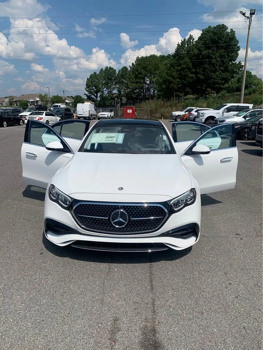 2026 Mercedes-Benz W214 E-Class - Image 13 of 14