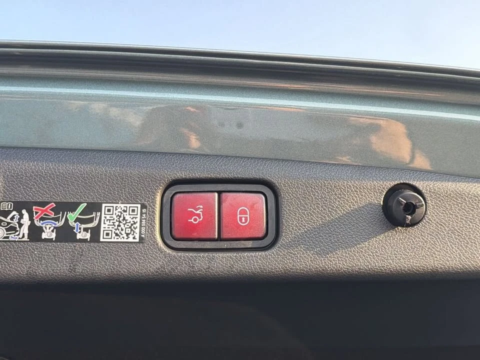 2026 Mercedes-Benz W214 E-Class - Image 14 of 19