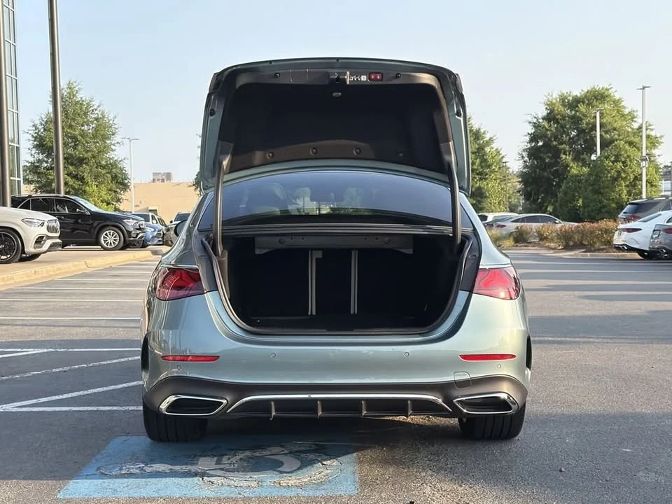 2026 Mercedes-Benz W214 E-Class - Image 13 of 19