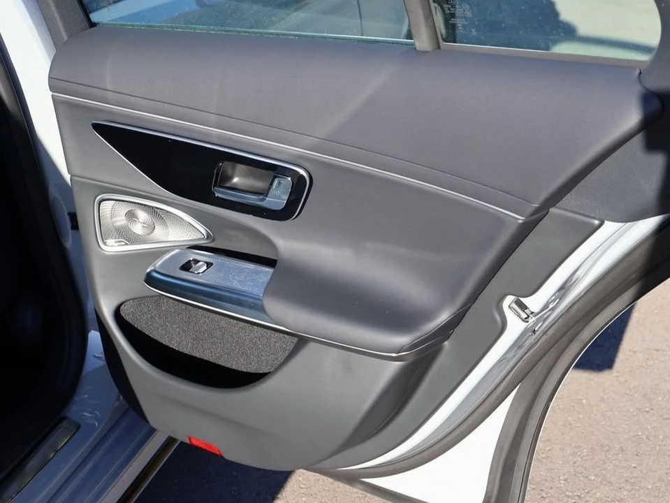 2026 Mercedes-Benz W214 E-Class - Image 16 of 20