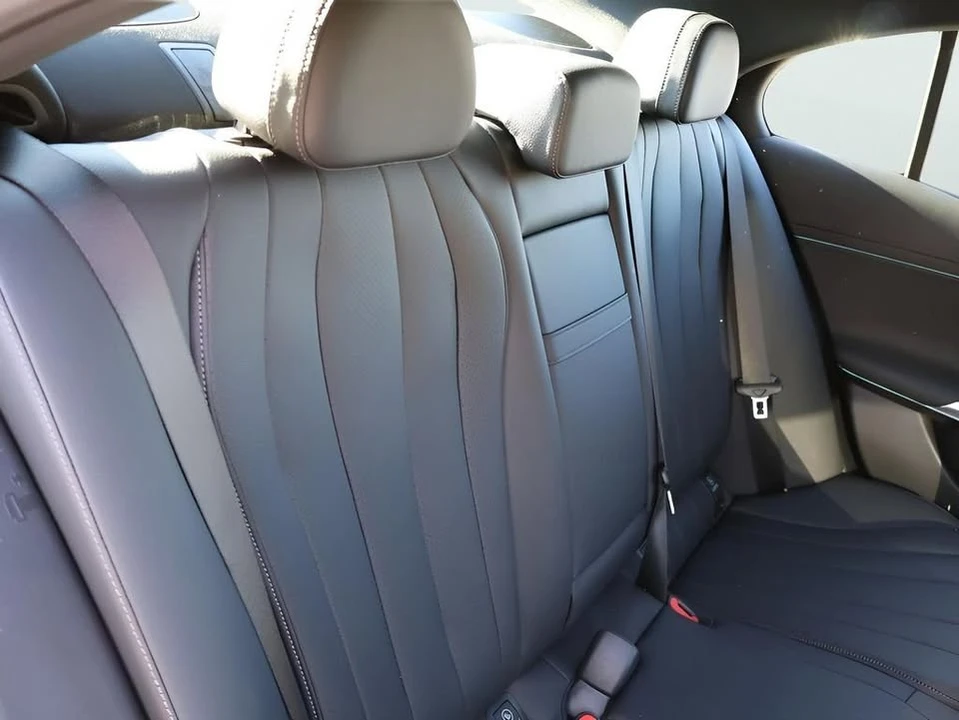 2026 Mercedes-Benz W214 E-Class - Image 14 of 20