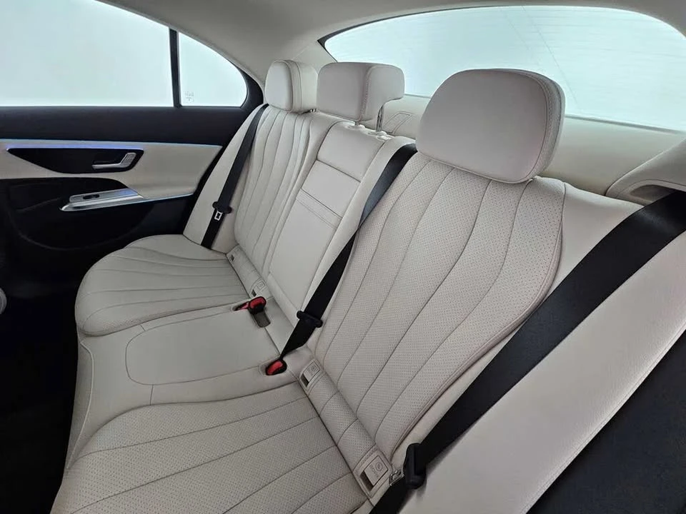 2026 Mercedes-Benz W214 E-Class - Image 17 of 20