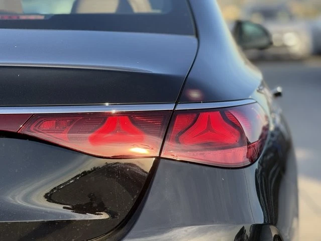 2026 Mercedes-Benz W214 E-Class - Image 10 of 12