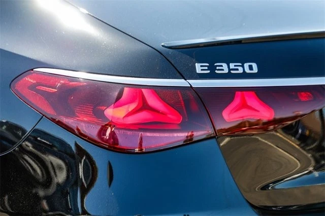 2026 Mercedes-Benz W214 E-Class - Image 8 of 12