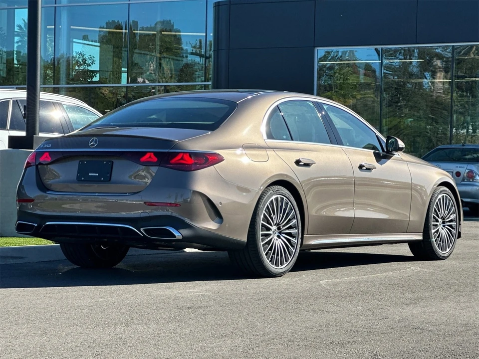 2026 Mercedes-Benz W214 E-Class - Image 3 of 12
