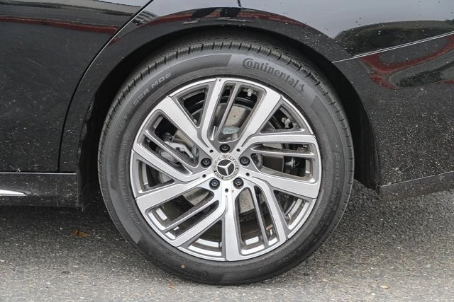 2026 Mercedes-Benz W214 E-Class - Image 10 of 12