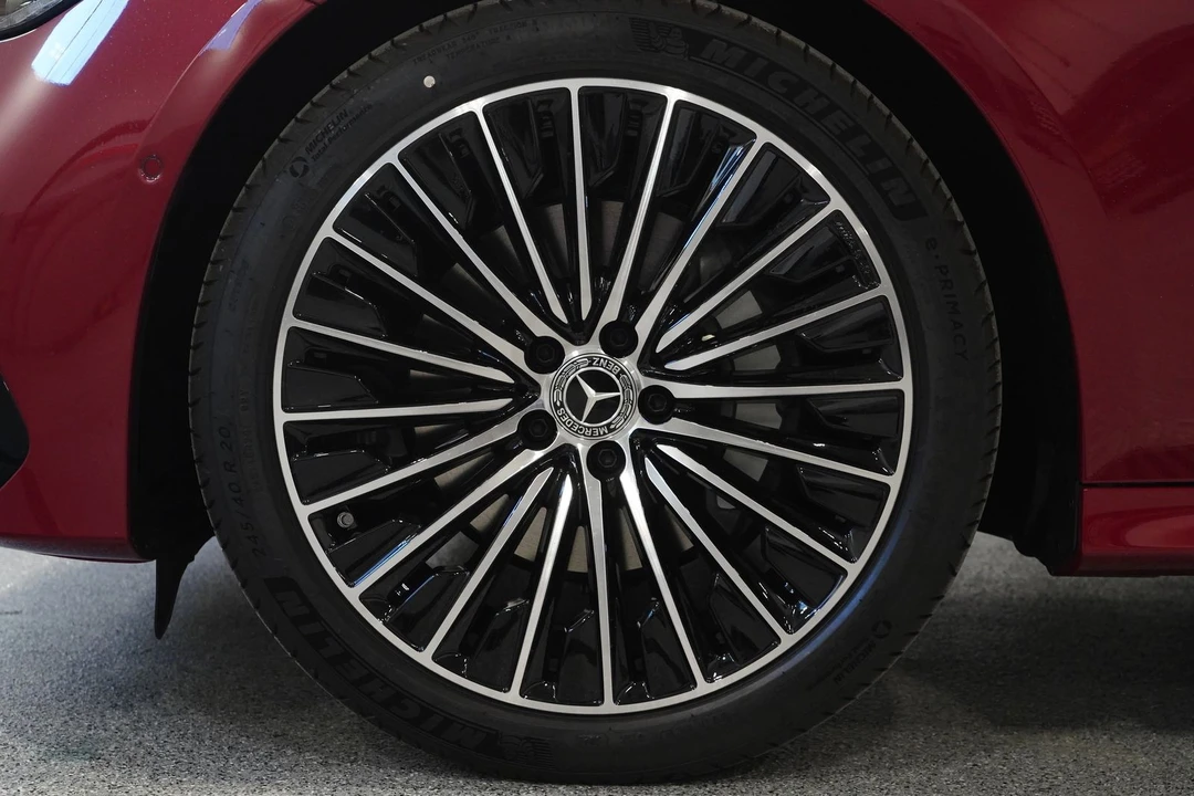 2026 Mercedes-Benz W214 E-Class - Image 9 of 12