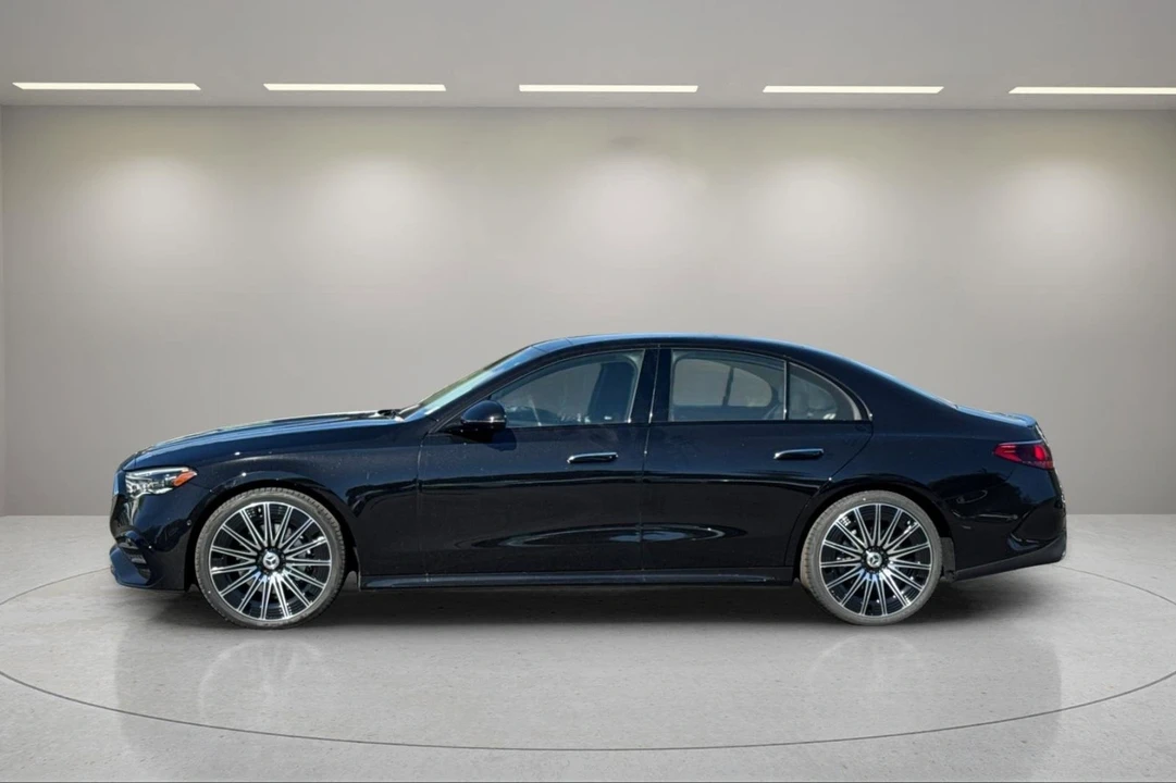 2026 Mercedes-Benz W214 E-Class - Image 7 of 12