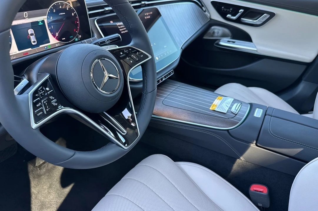 2026 Mercedes-Benz W214 E-Class - Image 10 of 12