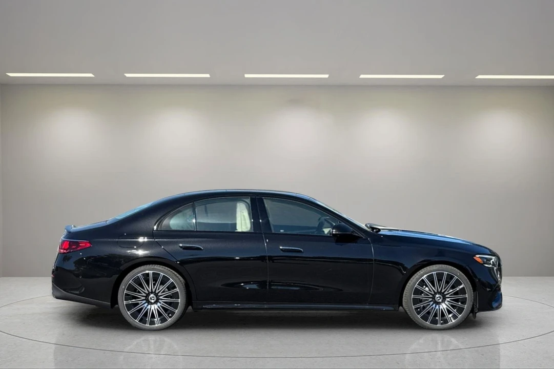 2026 Mercedes-Benz W214 E-Class - Image 3 of 12