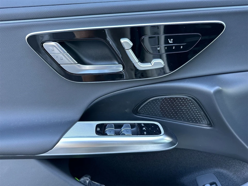 2026 Mercedes-Benz W214 E-Class - Image 11 of 12