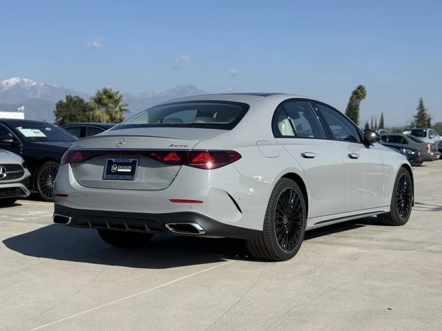 2026 Mercedes-Benz W214 E-Class - Image 11 of 12