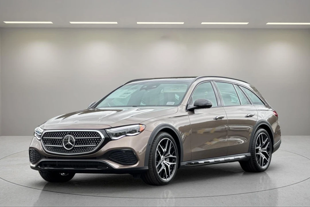 2026 Mercedes-Benz W214 E-Class - Image 8 of 12