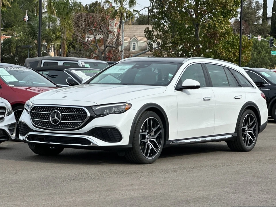 2026 Mercedes-Benz W214 E-Class - Image 7 of 12