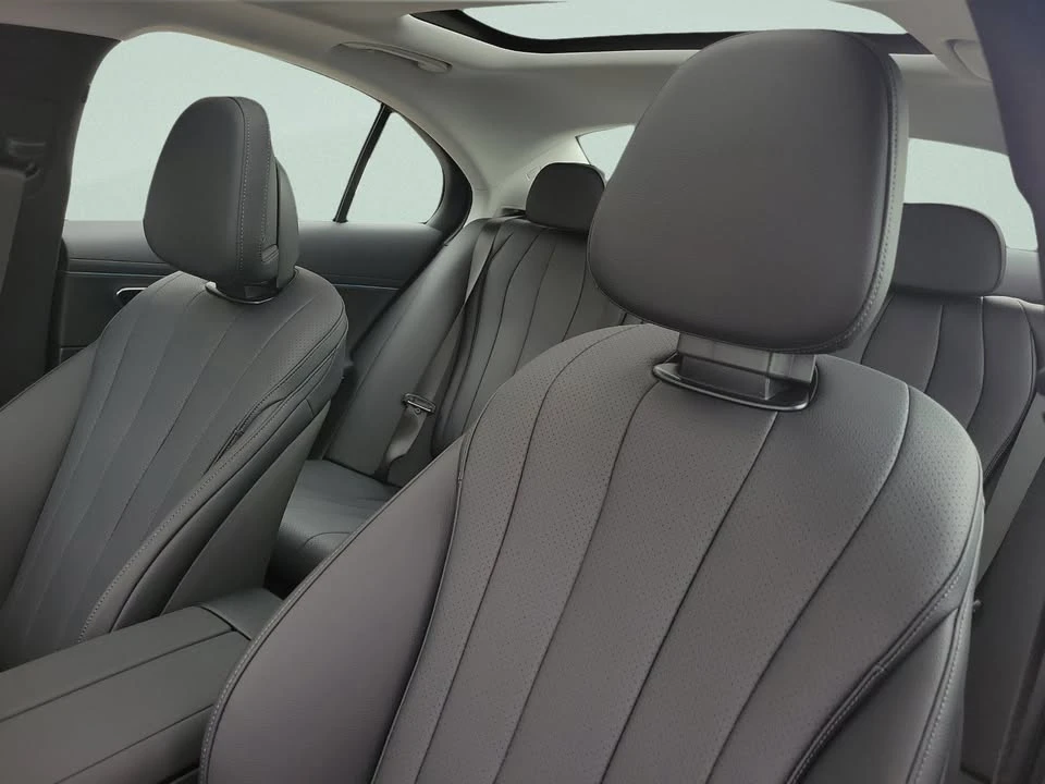 2026 Mercedes-Benz W214 E-Class - Image 15 of 18