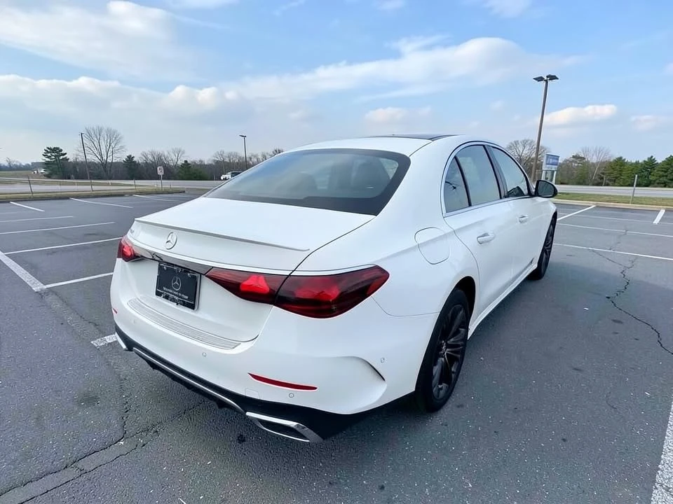 2026 Mercedes-Benz W214 E-Class - Image 4 of 20