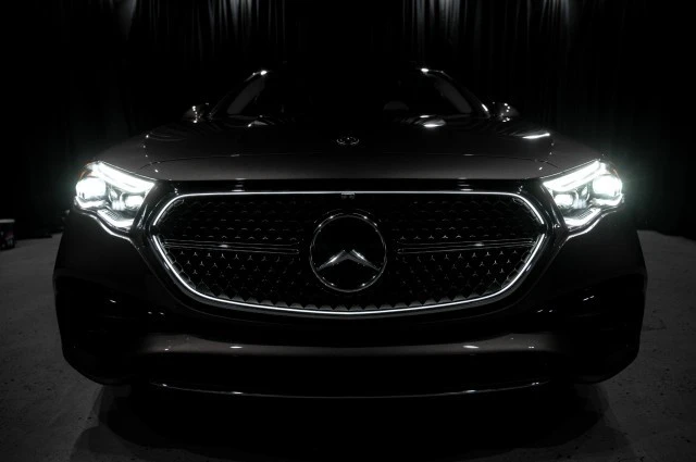 2026 Mercedes-Benz W214 E-Class - Image 8 of 12