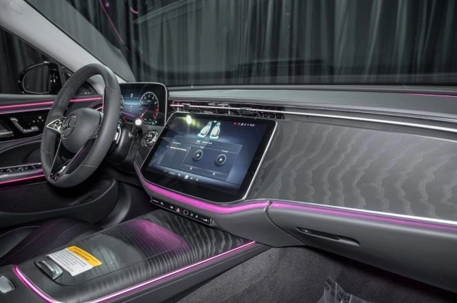 2026 Mercedes-Benz W214 E-Class - Image 15 of 21