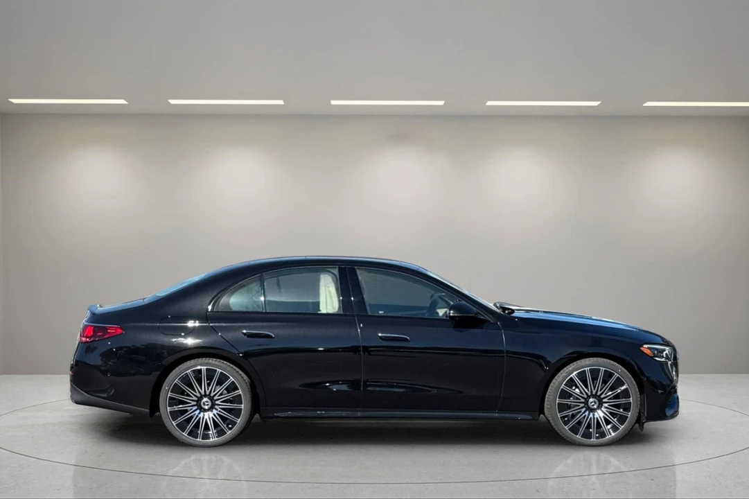 2026 Mercedes-Benz W214 E-Class - Image 3 of 12