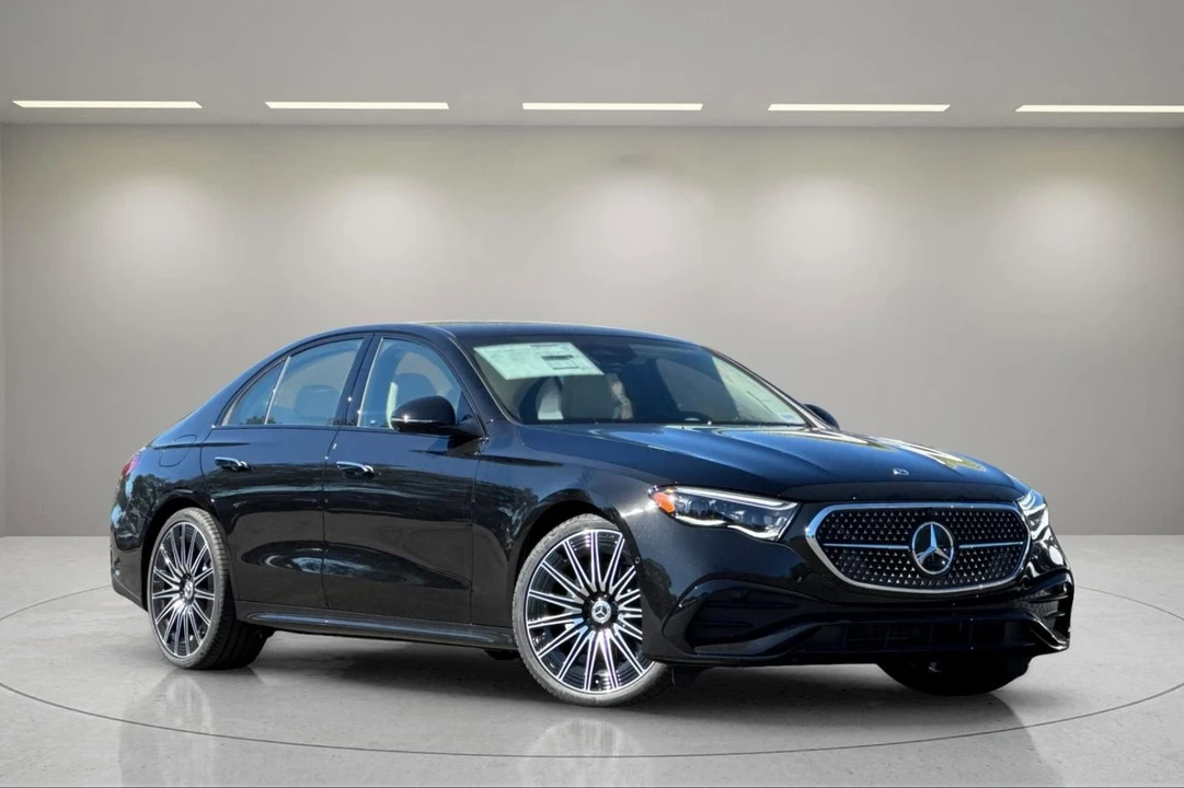 2026 Mercedes-Benz W214 E-Class - Image 2 of 12