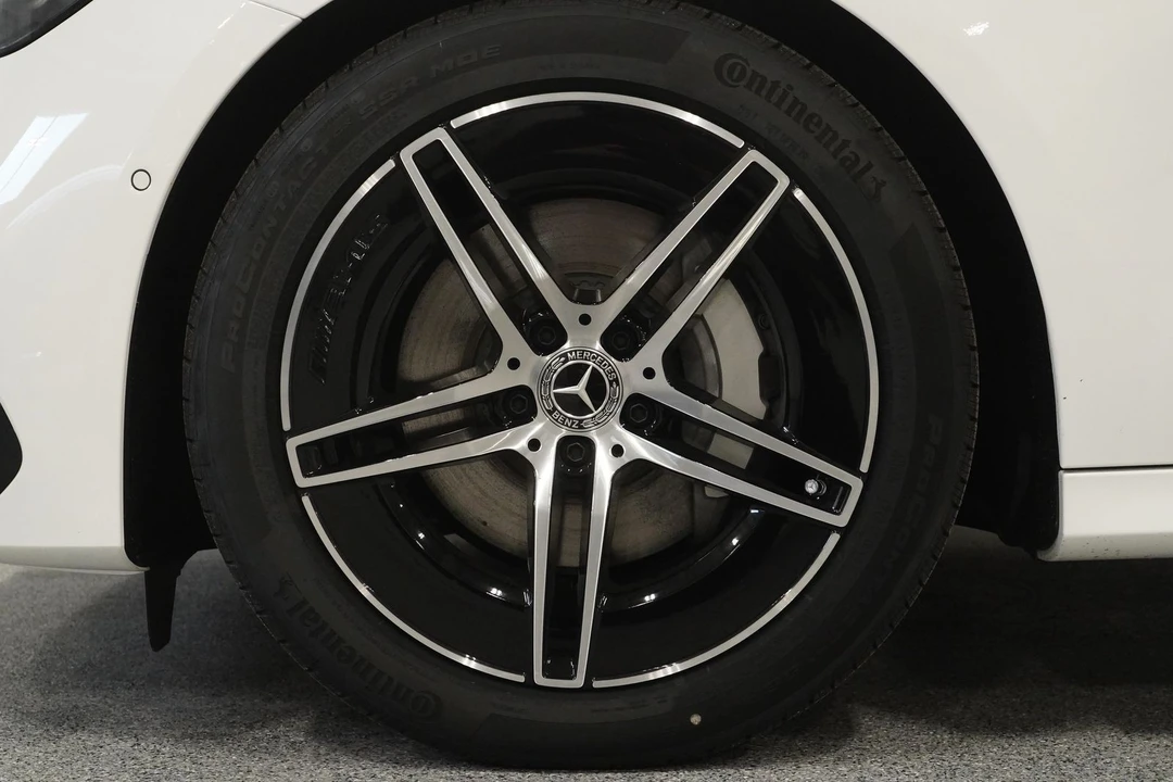2026 Mercedes-Benz W214 E-Class - Image 9 of 12