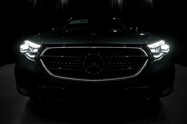 2026 Mercedes-Benz W214 E-Class - Image 8 of 12