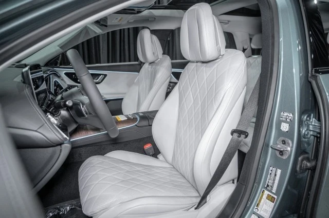 2026 Mercedes-Benz W214 E-Class - Image 11 of 12