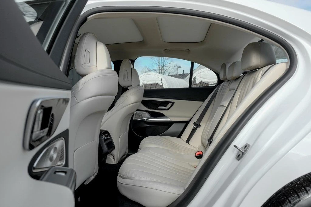 2026 Mercedes-Benz W214 E-Class - Image 17 of 21
