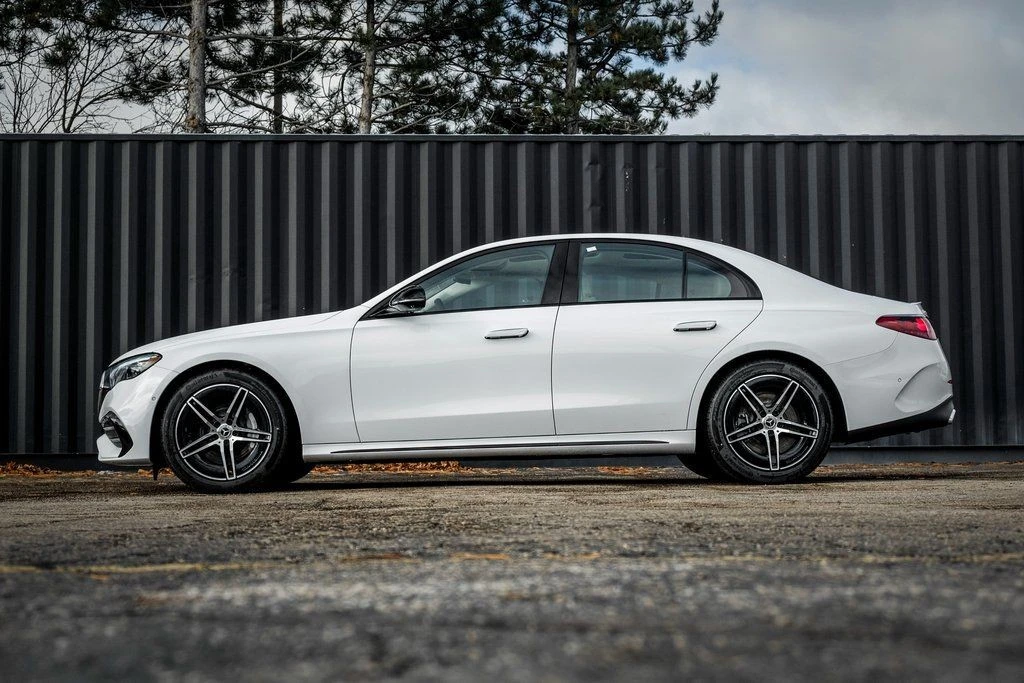 2026 Mercedes-Benz W214 E-Class - Image 3 of 21