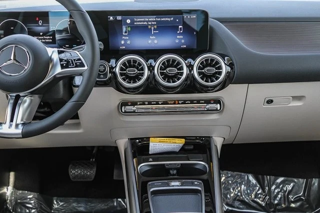 2026 Mercedes-Benz H247 GLA - Image 13 of 21