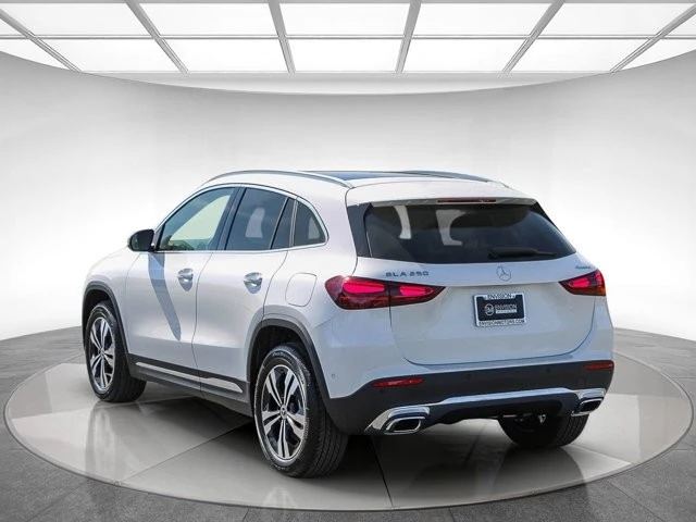 2026 Mercedes-Benz H247 GLA - Image 2 of 21