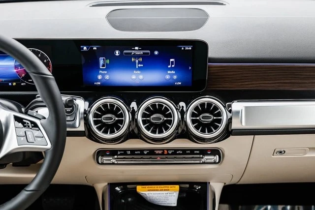 2026 Mercedes-Benz X247 GLB - Image 11 of 12