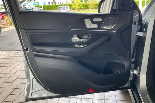 2026 Mercedes-Benz GLS 450 4MATIC