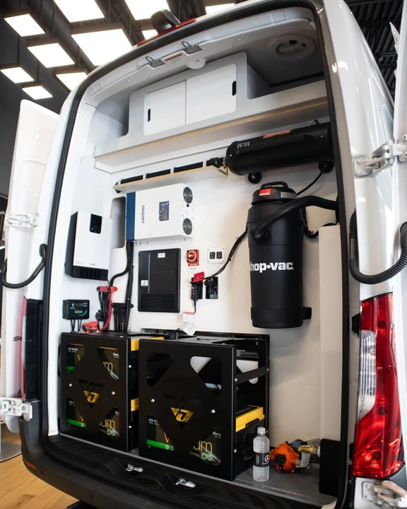2026 Mercedes-Benz VS30 Sprinter - Image 7 of 8