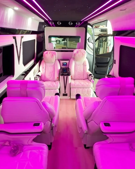 2026 Mercedes-Benz VS30 Sprinter - Image 2 of 19