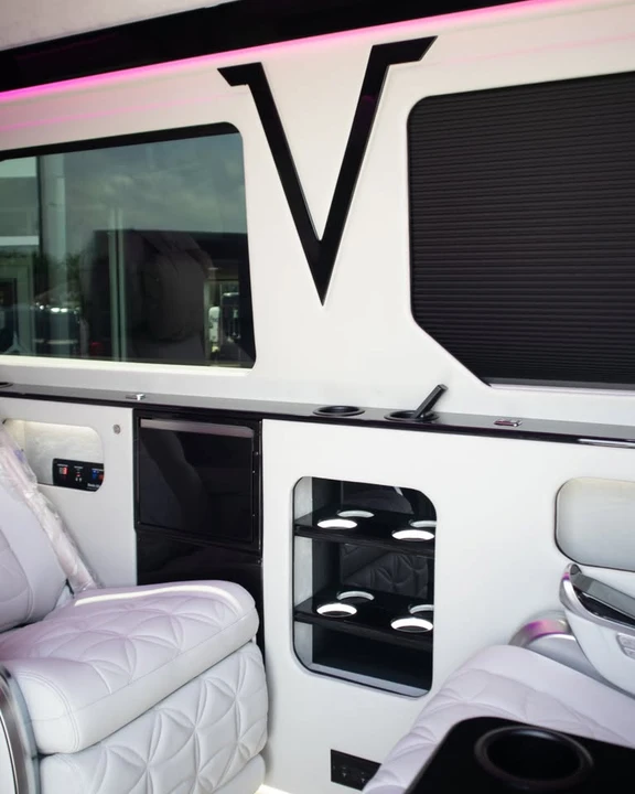 2026 Mercedes-Benz VS30 Sprinter - Image 16 of 19