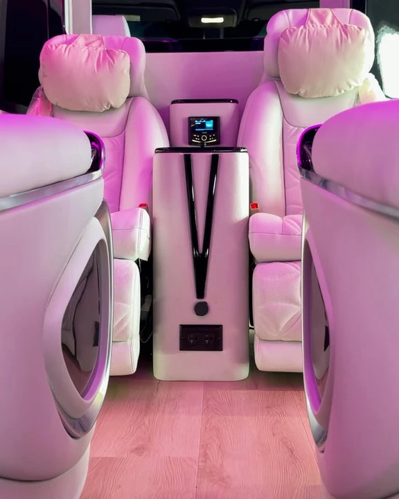 2026 Mercedes-Benz VS30 Sprinter - Image 17 of 19