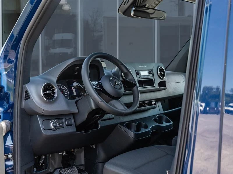 2026 Mercedes-Benz VS30 Sprinter - Image 9 of 16