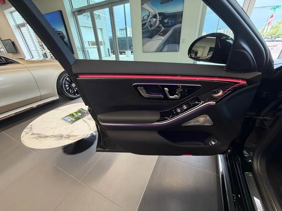 2026 Mercedes-Benz W223 S 63 AMG - Image 9 of 11